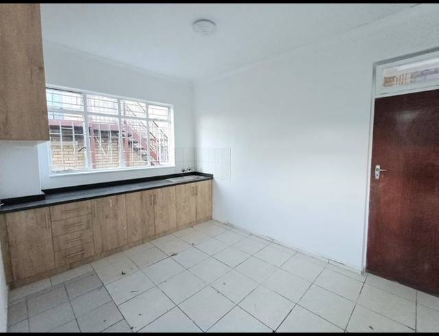 2 BEDROOM PROPERTY TO RENT IN LAUDIUM